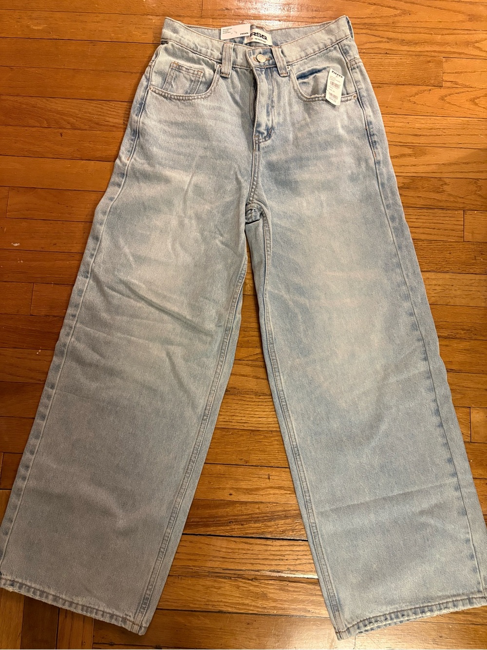 RSQ Light Wash Relaxed Women’s Jeans